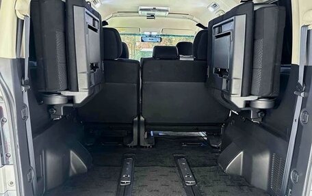 Mitsubishi Delica D:5 I, 2019 год, 2 384 000 рублей, 22 фотография