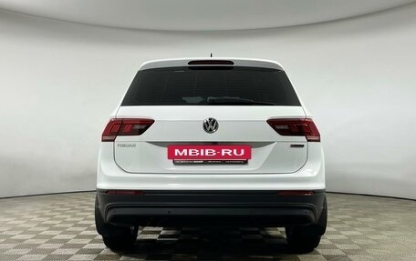 Volkswagen Tiguan II, 2020 год, 2 629 000 рублей, 5 фотография