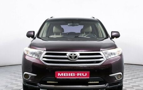 Toyota Highlander III, 2013 год, 2 078 000 рублей, 2 фотография