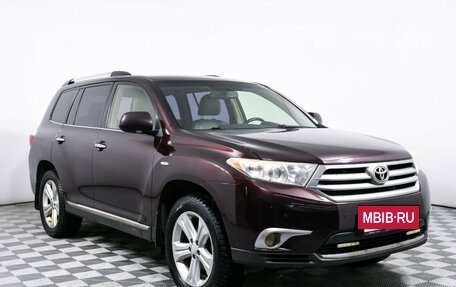 Toyota Highlander III, 2013 год, 2 078 000 рублей, 3 фотография