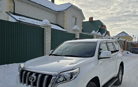 Toyota Land Cruiser Prado 150 рестайлинг 2, 2013 год, 3 500 000 рублей, 1 фотография