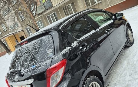 Toyota Vitz, 2011 год, 815 000 рублей, 2 фотография