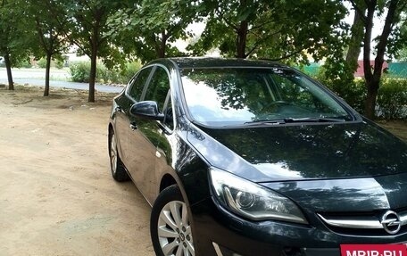 Opel Astra J, 2013 год, 950 000 рублей, 11 фотография