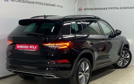 Skoda Kodiaq I, 2024 год, 5 900 000 рублей, 2 фотография