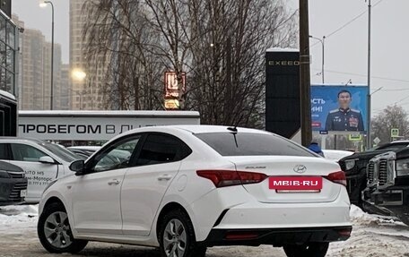 Hyundai Solaris II рестайлинг, 2022 год, 1 799 000 рублей, 4 фотография