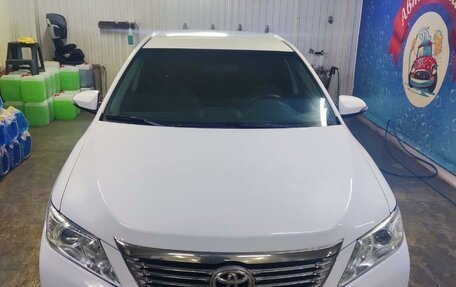 Toyota Camry, 2013 год, 2 250 000 рублей, 2 фотография