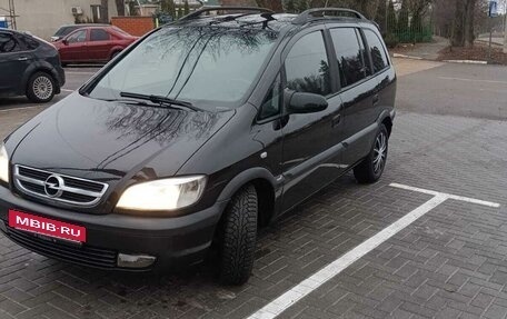 Opel Zafira A рестайлинг, 2004 год, 600 000 рублей, 2 фотография