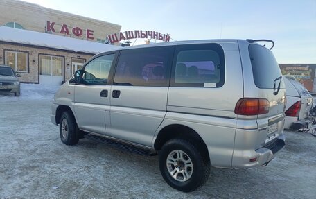 Mitsubishi Delica IV, 2002 год, 1 255 000 рублей, 5 фотография