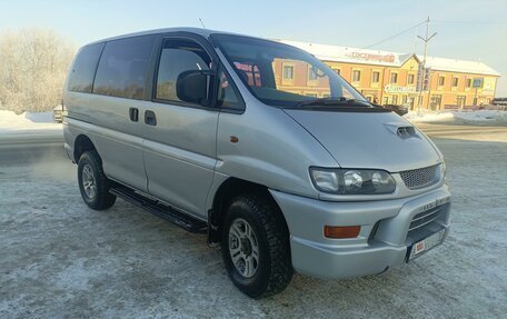 Mitsubishi Delica IV, 2002 год, 1 255 000 рублей, 3 фотография