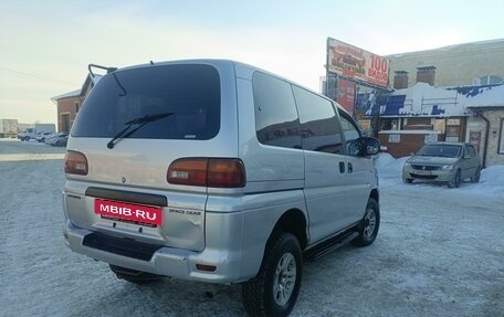 Mitsubishi Delica IV, 2002 год, 1 255 000 рублей, 2 фотография