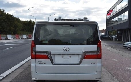 Toyota HiAce H300, 2022 год, 5 732 000 рублей, 4 фотография