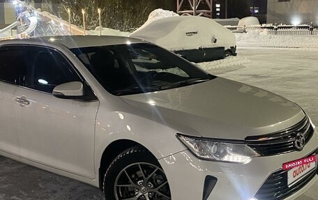 Toyota Camry, 2016 год, 2 400 000 рублей, 2 фотография