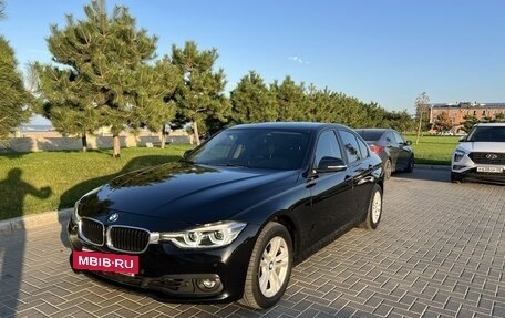 BMW 3 серия, 2018 год, 2 200 000 рублей, 3 фотография