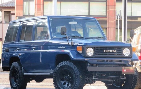 Toyota Land Cruiser 70, 1990 год, 6 000 000 рублей, 18 фотография