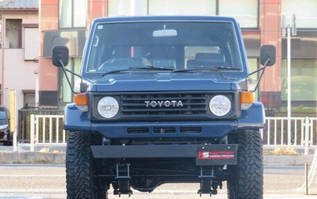 Toyota Land Cruiser 70, 1990 год, 6 000 000 рублей, 38 фотография