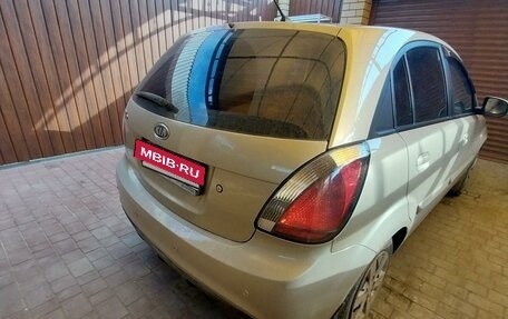 KIA Rio II, 2010 год, 800 000 рублей, 5 фотография