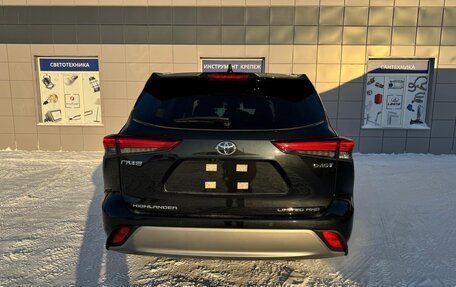 Toyota Highlander, 2024 год, 6 100 000 рублей, 2 фотография