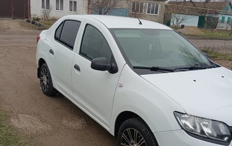 Renault Logan II, 2016 год, 485 000 рублей, 4 фотография