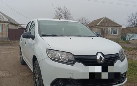 Renault Logan II, 2016 год, 485 000 рублей, 2 фотография