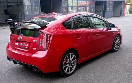 Toyota Prius, 2014 год, 1 650 000 рублей, 2 фотография