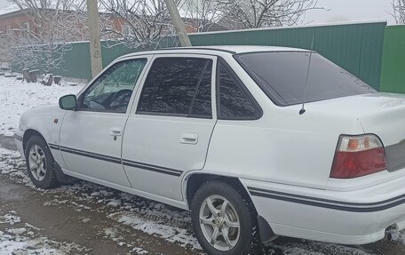 Daewoo Nexia I рестайлинг, 2003 год, 250 000 рублей, 1 фотография