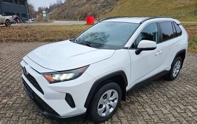 Toyota RAV4, 2020 год, 3 152 000 рублей, 1 фотография