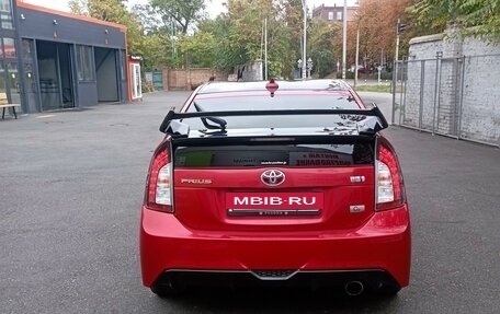 Toyota Prius, 2014 год, 1 650 000 рублей, 10 фотография