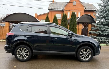 Toyota RAV4, 2018 год, 2 780 000 рублей, 7 фотография