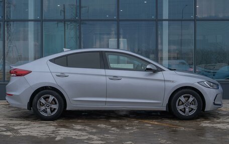 Hyundai Elantra VI рестайлинг, 2017 год, 1 889 000 рублей, 5 фотография