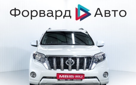 Toyota Land Cruiser Prado 150 рестайлинг 2, 2014 год, 3 700 000 рублей, 2 фотография