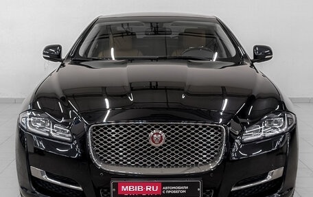 Jaguar XJ IV (X351), 2017 год, 3 680 000 рублей, 2 фотография