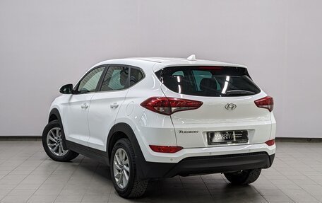 Hyundai Tucson III, 2017 год, 1 990 000 рублей, 6 фотография