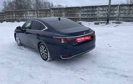 Lexus ES VII, 2018 год, 4 100 000 рублей, 5 фотография