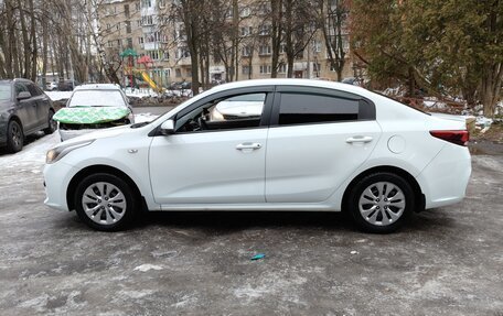 KIA Rio IV, 2018 год, 880 000 рублей, 5 фотография