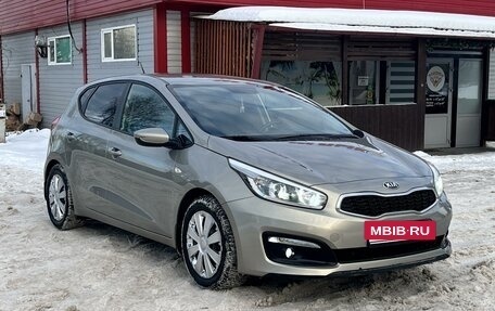 KIA cee'd III, 2015 год, 1 380 000 рублей, 2 фотография