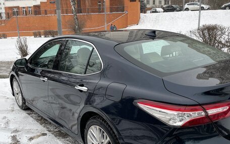 Toyota Camry, 2019 год, 3 580 000 рублей, 5 фотография