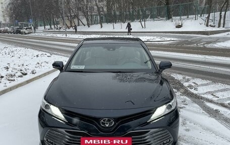 Toyota Camry, 2019 год, 3 580 000 рублей, 7 фотография