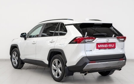 Toyota RAV4, 2022 год, 3 995 000 рублей, 7 фотография