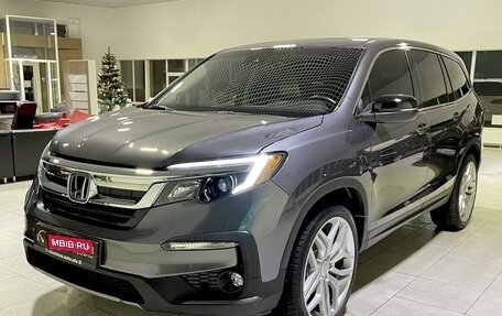 Honda Pilot III рестайлинг, 2021 год, 5 000 000 рублей, 1 фотография