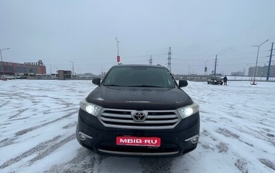 Toyota Highlander III, 2012 год, 1 950 000 рублей, 1 фотография