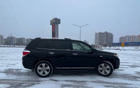 Toyota Highlander III, 2012 год, 1 950 000 рублей, 7 фотография