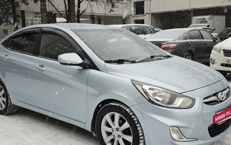 Hyundai Solaris II рестайлинг, 2011 год, 1 350 000 рублей, 5 фотография