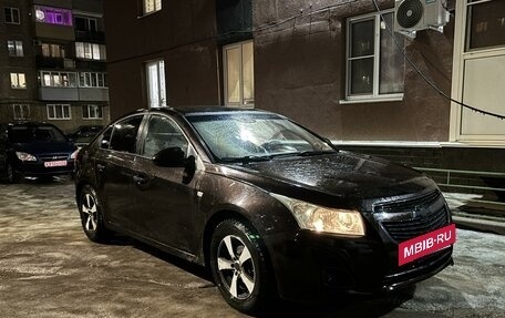 Chevrolet Cruze II, 2013 год, 450 000 рублей, 3 фотография