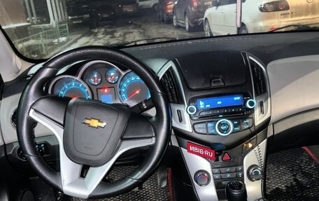 Chevrolet Cruze II, 2013 год, 450 000 рублей, 5 фотография