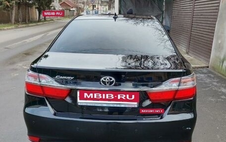 Toyota Camry, 2018 год, 2 350 000 рублей, 16 фотография