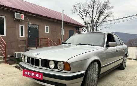 BMW 5 серия, 1993 год, 390 000 рублей, 8 фотография