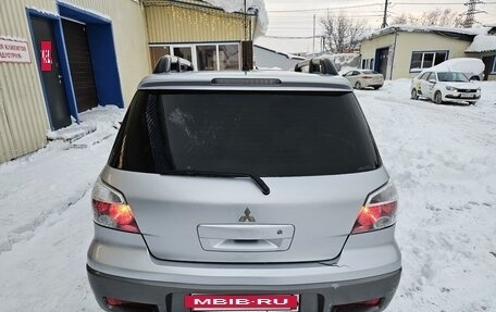 Mitsubishi Outlander III рестайлинг 3, 2005 год, 630 000 рублей, 5 фотография