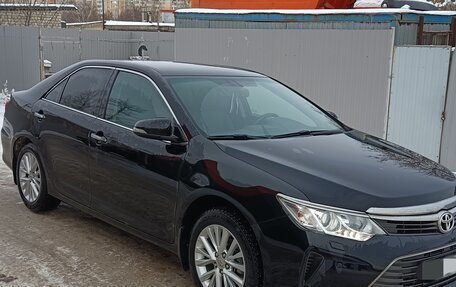 Toyota Camry, 2015 год, 2 350 000 рублей, 3 фотография