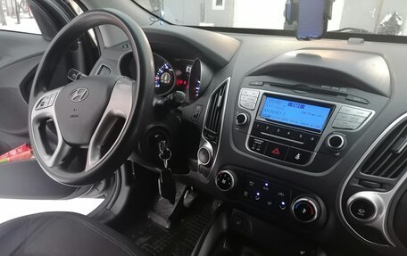 Hyundai ix35 I рестайлинг, 2013 год, 1 300 000 рублей, 9 фотография