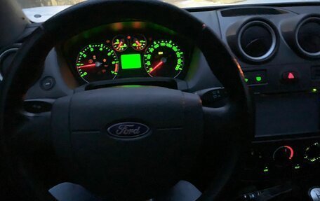 Ford Fiesta, 2006 год, 250 000 рублей, 6 фотография